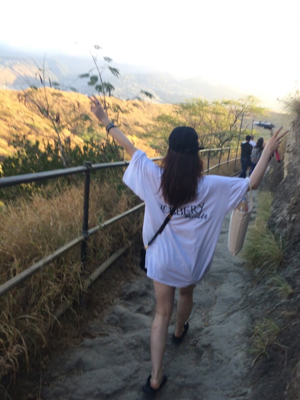 「Tshirts、白、キャップ、ナイキ、ブラック、WEGO」｜「faithtokyoのアイテム（Tシャツ/カットソー、ホワイト系）」を使った、mimitasさん（レディース・162cm）の春コーディネートの1枚目の写真