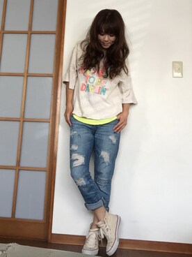 「ネオンイエロー」｜「アイテム（その他）」を使った、あやぱんさん（レディース・155cm）の春コーディネート