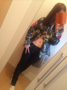 「迷彩柄」｜「アイテム（その他アウター）」を使った、まつも。さん（レディース・158cm）の秋コーディネート