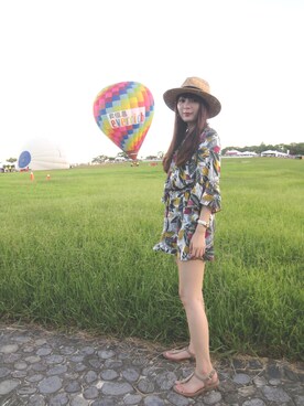 「MANGO（マンゴ）のアイテム（サロペット/オーバーオール）」を使った、Aiko, Tsengさん（レディース・158cm）の夏コーディネート