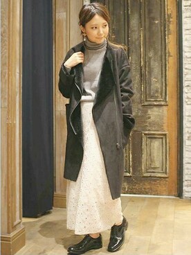 「レーススカート」｜「アイテム（ムートンコート）」を使った、JOURNAL STANDARD Lady's 心斎橋店スタッフさん（レディース・161cm）の秋コーディネート