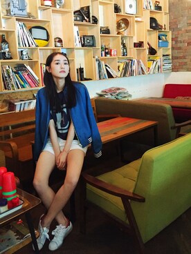 「EDiT（エディット）のアイテム」を使った、蔡穎恩さん（レディース・163cm）の秋コーディネート