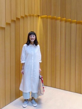 「zucca」｜「アイテム（シャツワンピース）」を使った、蔡穎恩さん（レディース・163cm）の秋コーディネート