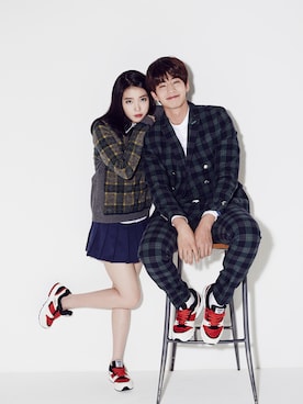 「アイテム（その他シューズ、レッド系）」を使った、스베누さん（レディース・168cm）の冬コーディネート