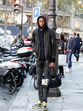 「アイテム（その他シューズ）」を使った、스베누さん（メンズ・189cm）の秋コーディネート