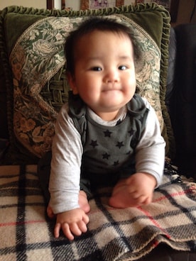 「アイテム（ママ＆ベビー、グリーン系）」を使った、yu✴︎さん（キッズ・70cm）の冬コーディネート