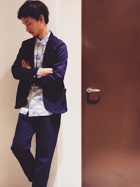 「Curly（カーリー）のアイテム（テーラードジャケット）」を使った、やすだたかひろさん（メンズ・175cm）の冬コーディネート