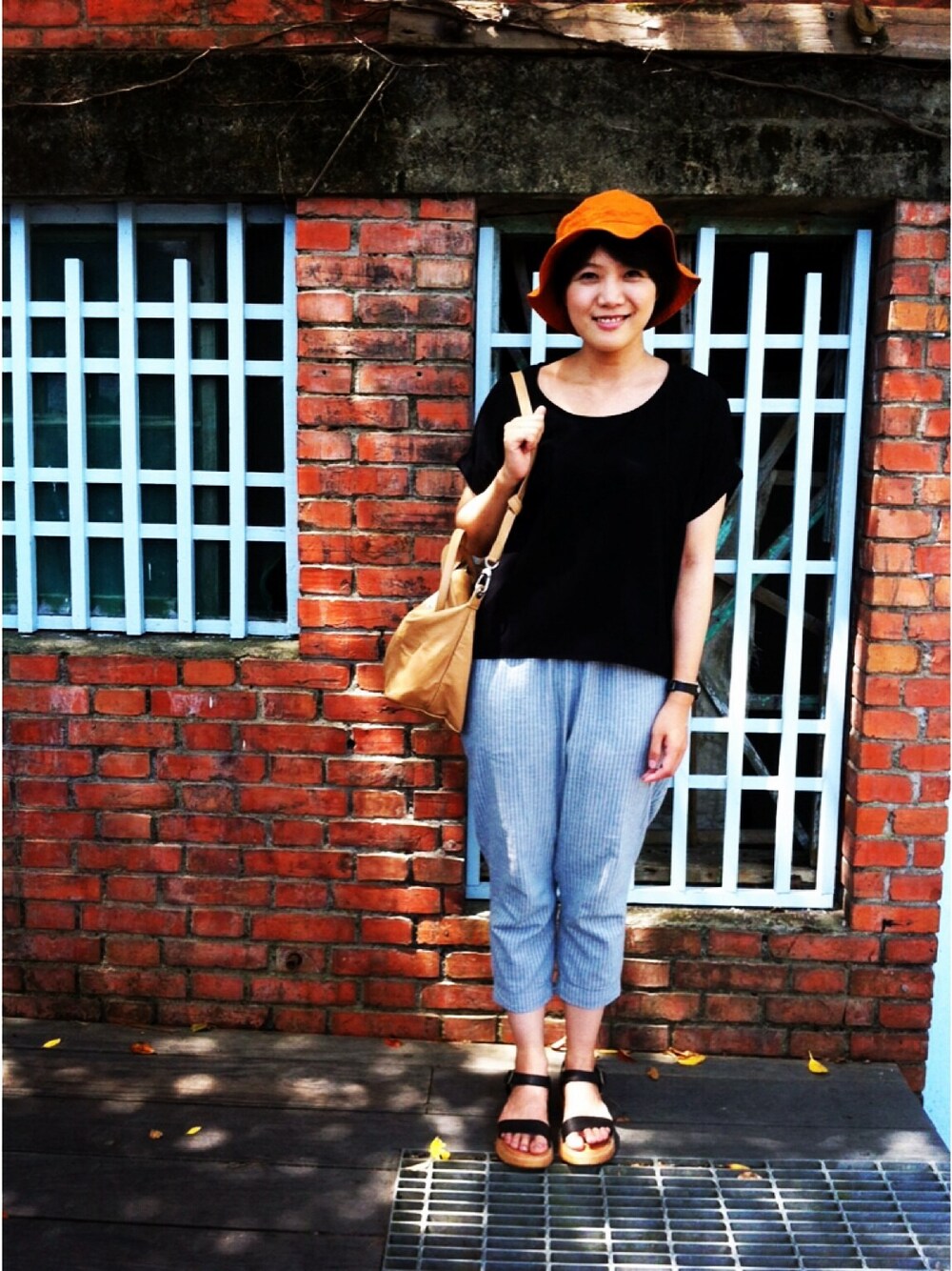 「無印良品のアイテム（キャップ、オレンジ系）」を使った、Zouzouさん（レディース・165cm）の夏コーディネートの1枚目の写真
