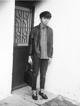「ZALORA（-）のアイテム（ジャケット/アウター）」を使った、Rizky Ardinsyahさん（メンズ・170cm）の秋コーディネート