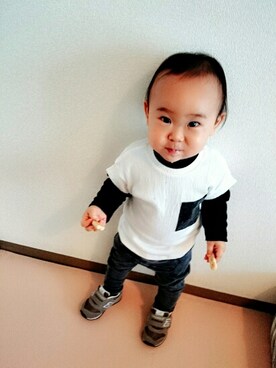 「アイテム（ロンパース、ブラック系）」を使った、akira☆harukaさん（キッズ・80cm）の春コーディネート