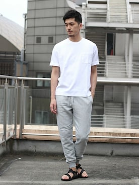 「Chaco（チャコ）のアイテム」を使った、永津雄人さん（メンズ・180cm）の夏コーディネート