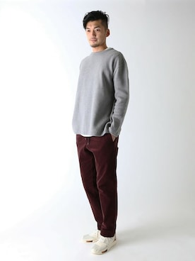 「アイテム（レッド系）」を使った、永津雄人さん（メンズ・180cm）の冬コーディネート