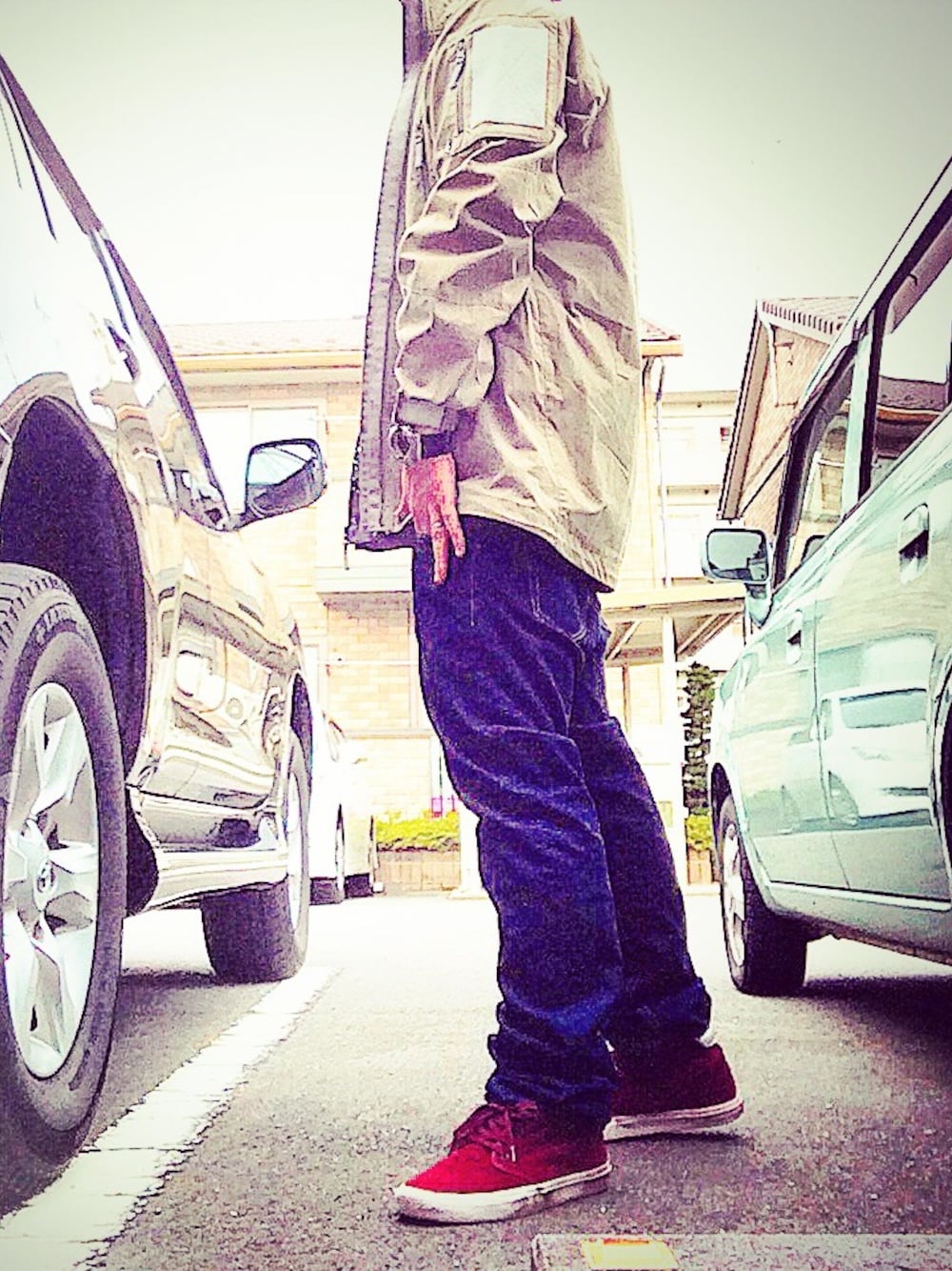 「cavempt、c.e、nitraid、supreme、VANS、G-SHOCK」｜「Supreme のアイテム（Tシャツ/カットソー、グレー系）」を使った、N.M.U.KAZさん（メンズ・175cm）の秋コーディネートの1枚目の写真