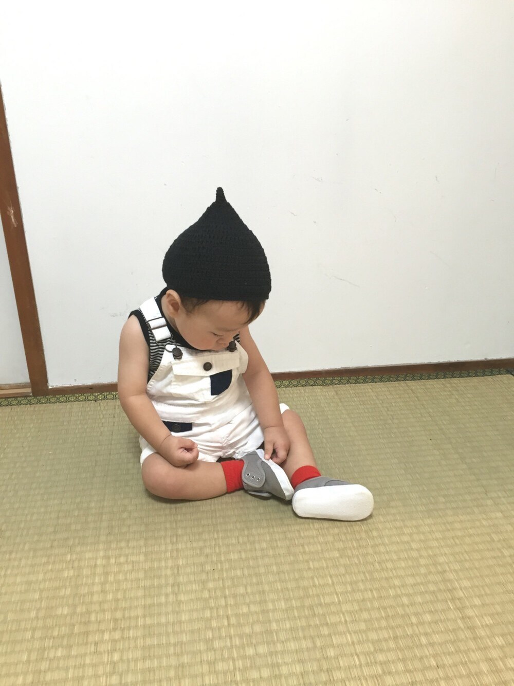 「次男坊、ベビーコーデ、サロペット」｜「Handmadeの☺︎メルカリ購入品☺︎（帽子、ブラック系）」を使った、Nさん（キッズ・70cm）の夏コーディネートの1枚目の写真