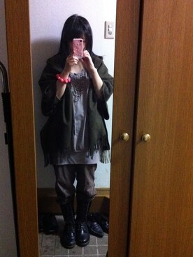 「アイテム（アナログ腕時計、ピンク系）」を使った、ぐみさん（レディース・158cm）の春コーディネート