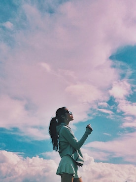 Karen Cloudy さんのコーディネート