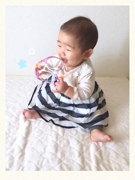 「Moujonjon（ムージョンジョン）のアイテム（スカート）」を使った、sayuさん（キッズ・70cm）の春コーディネート