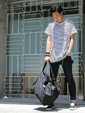 「アイテム（バングル/リストバンド）」を使った、Fumihito Sekineさん（メンズ・185cm）の夏コーディネート