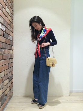 「FREAK'S STORE（フリークスストア）のヴァーフィル天竺ハーフボトルネック -15SS-（Tシャツ/カットソー、ブルー系）」を使った、つのちゃん／スタッフさん（レディース・154cm）の春コーディネート