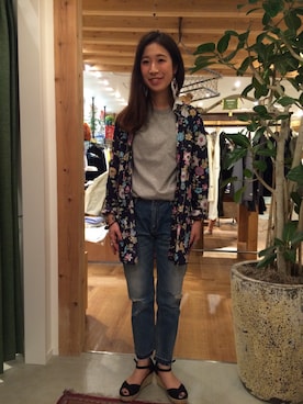 「FREAK'S STORE（フリークスストア）のVelva Sheen/ベルバシーン　CREW POCKET TEE                    （Tシャツ/カットソー、グレー系）」を使った、つのちゃん／スタッフさん（レディース・154cm）の夏コーディネート