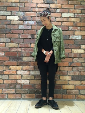 「FREAK'S STORE（フリークスストア）のサーマルヘンリーチュニュック（Tシャツ/カットソー、ブラック系）」を使った、つのちゃん／スタッフさん（レディース・154cm）の秋コーディネート