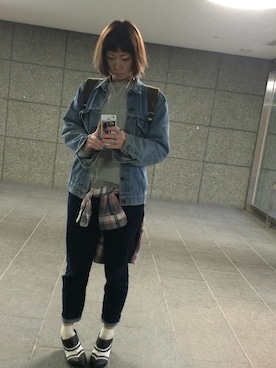「古着のアイテム（デニムジャケット、ブルー系）」を使った、REIKAさん（レディース・168cm）の秋コーディネート