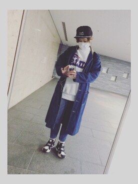 「Cafettyのアイテム（デニムパンツ、ブルー系）」を使った、REIKAさん（レディース・168cm）の春コーディネート