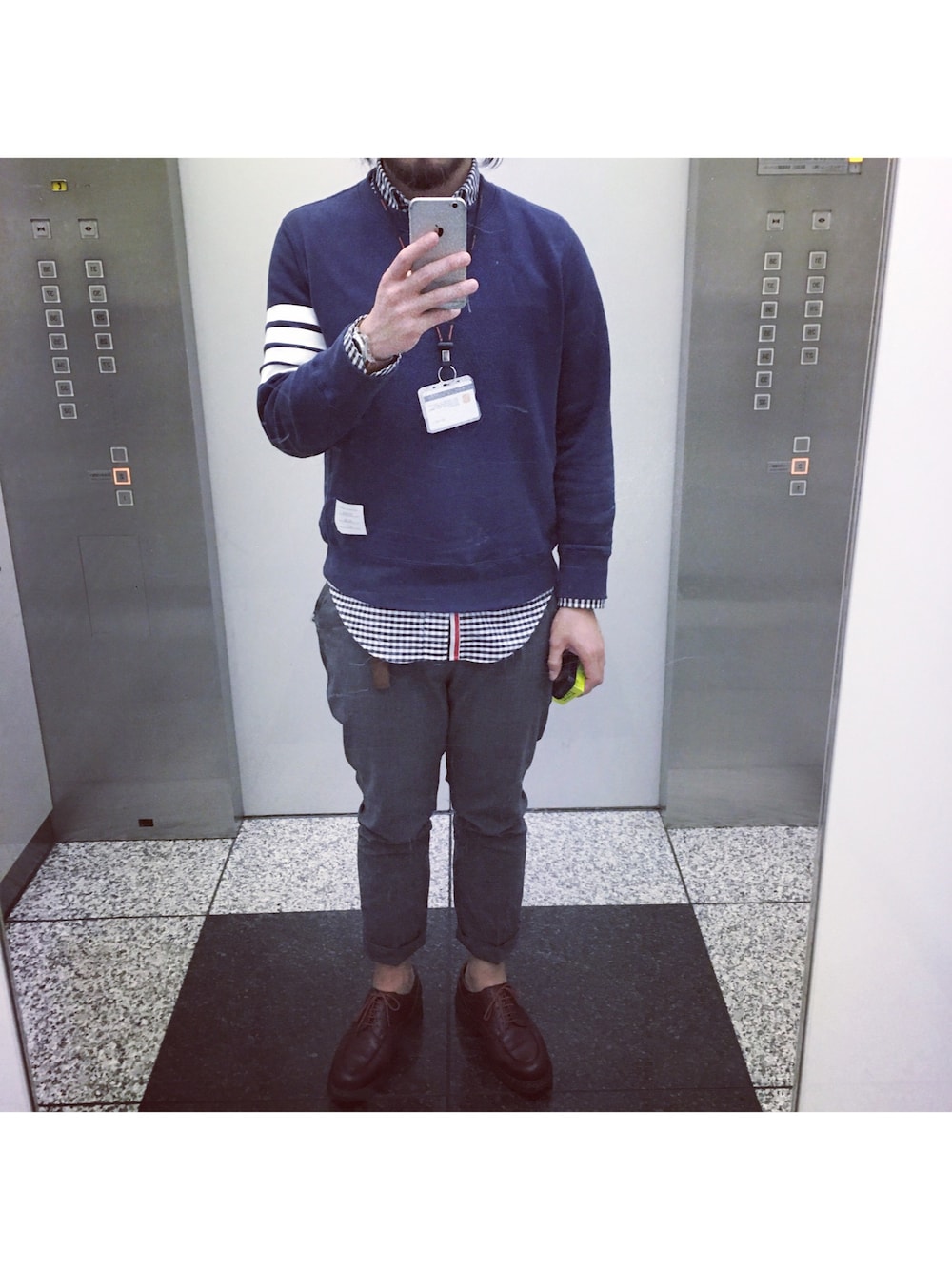 「THOMBROWNE、nonnative、Paraboot」｜「THOM BROWNEのアイテム（スウェット、ブルー系）」を使った、hatlogyさん（メンズ・182cm）の春コーディネートの1枚目の写真