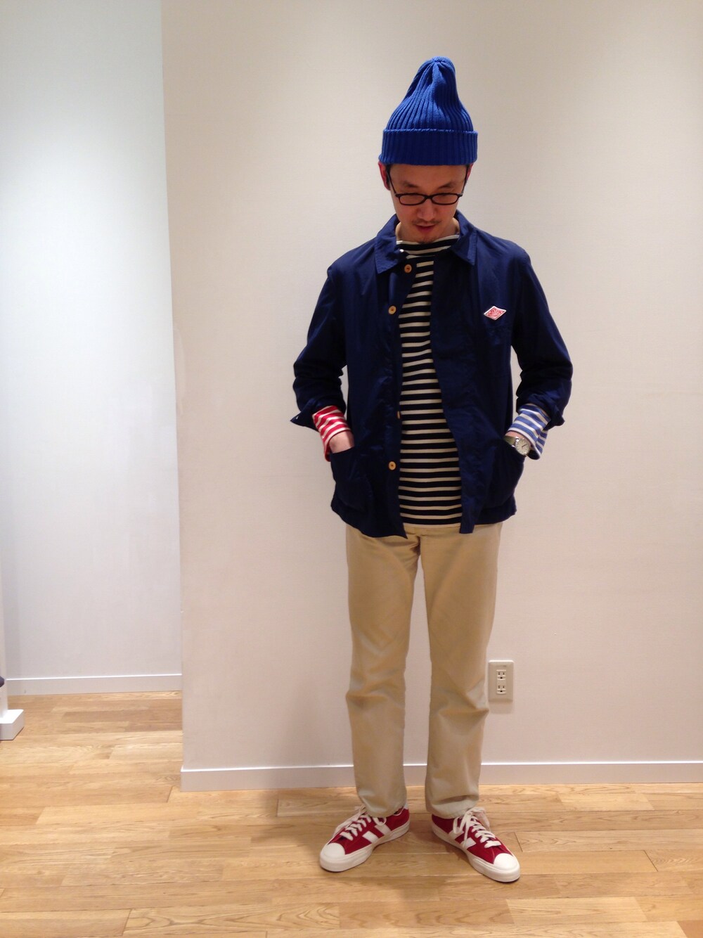 「ジャケット、ボーダー、ビショップ」｜「DANTONの【DANTON(ダントン)】カバーオールジャケット（カバーオール、ブルー系）」を使った、こばやしさん（メンズ・178cm）の春コーディネートの1枚目の写真
