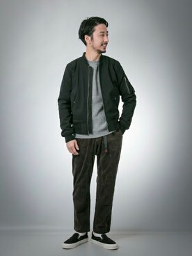 「コーデュロイパンツ」｜「アイテム（MA-1）」を使った、moriyamaさん（メンズ・172cm）の冬コーディネート