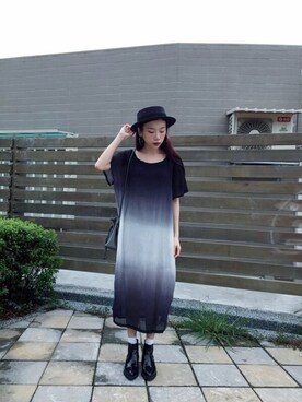 「️Reborn.Cのアイテム（ワンピース、グレー系）」を使った、Chelsea Liu さん（レディース・163cm）の夏コーディネート