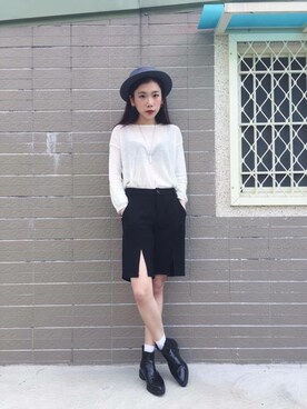 「️Reborn.Cのアイテム（ニット/セーター、ホワイト系）」を使った、Chelsea Liu さん（レディース・163cm）の秋コーディネート