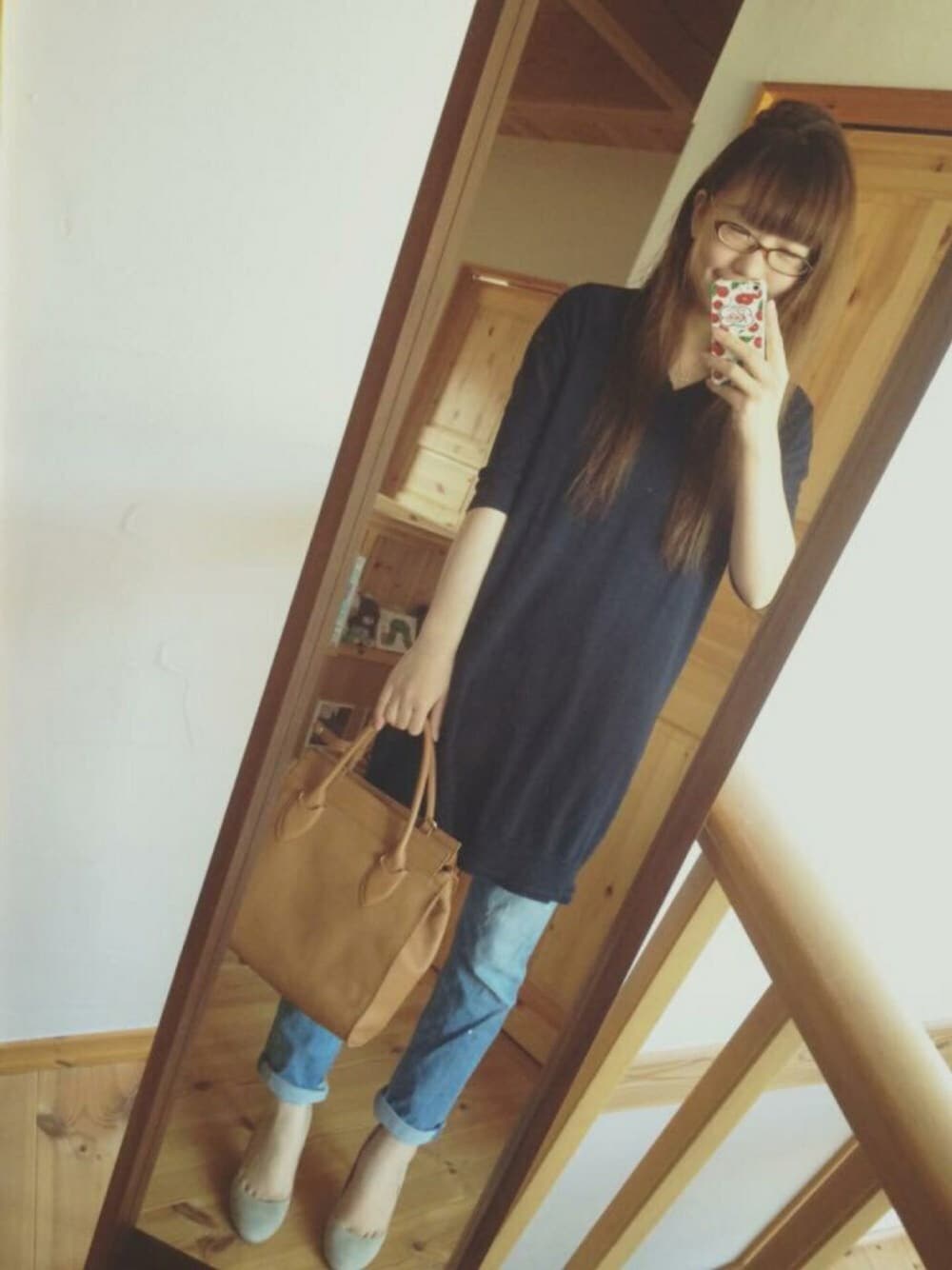 「ドラフトIE、きょうのわたし。、春、飲み会コーデ、めがね、IENA、シンプルコーデ、ボーイフレンドデニム」｜「URBAN RESEARCHのアイテム（ワンピース、ブルー系）」を使った、みゆちゅうさん（レディース・164cm）の春コーディネートの1枚目の写真