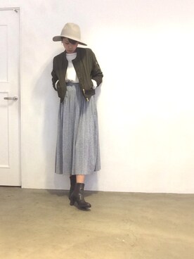 「KBF（ケイビーエフ）のアイテム（MA-1）」を使った、Rieko  さん（レディース・161cm）の秋コーディネート