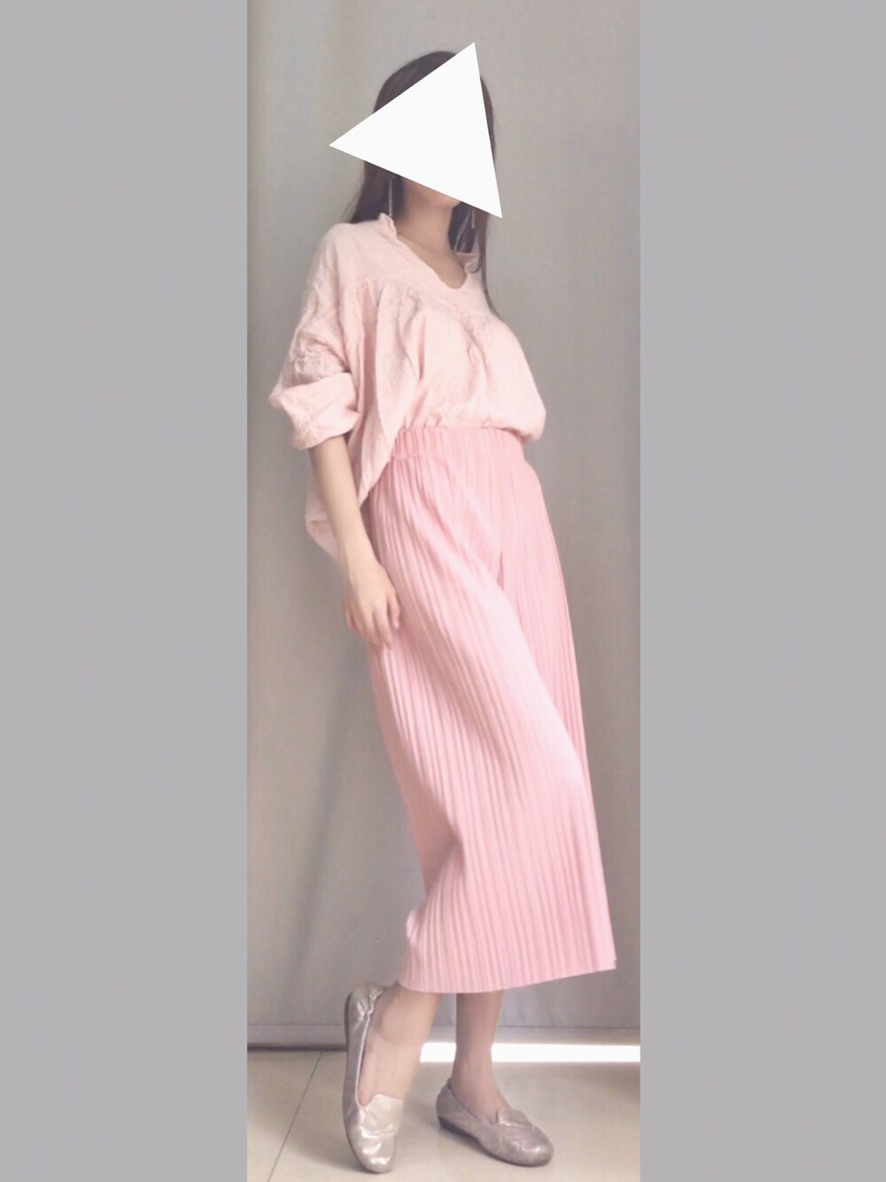 「no brandのアイテム（Tシャツ/カットソー、ピンク系）」を使った、7さん（レディース・166cm）の夏コーディネートの1枚目の写真