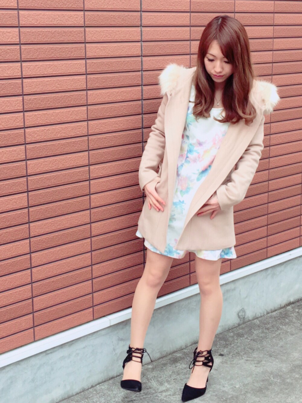 「かわいい、もてコーデ、ワンピース、ダッフルコート、はるコーデ、あみあげ、パンプス、ハナガラワンピース、ハナガラ、春先取り」｜「Radyのアイテム（ダッフルコート、ベージュ系）」を使った、yukiさん（レディース・161cm）の冬コーディネートの1枚目の写真
