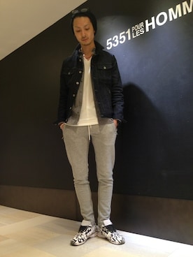 「インディゴデニム」｜「アイテム（ブルゾン）」を使った、ホソダエイスケさん（メンズ・183cm）の春コーディネート