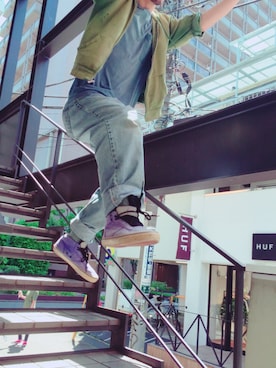 「アイテム（パーカー、グリーン系）」を使った、鬼澤駿天【boucle】さん（メンズ・172cm）の春コーディネート