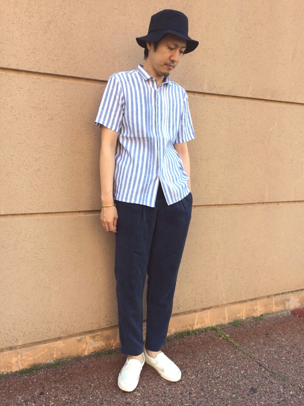 Shinya Ishikawaさんの「COOL MAX リネンタックシャツ（ADAM ET ROPE'）」を使ったコーディネート