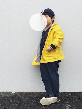 「PETIT BATEAU（プチバトー）のアイテム（その他アウター）」を使った、R さん（キッズ・110cm）の春コーディネート