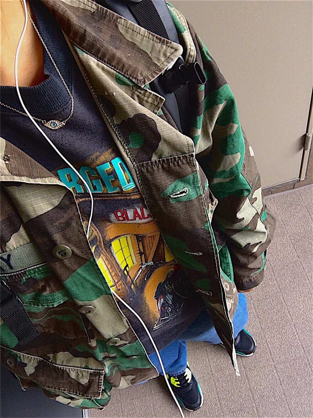 「THRASHER、H&M、GrapefruitMoon、GU、迷彩、NIKE、airmax」｜「grapefruitmoonのアイテム（ジャケット/アウター、グリーン系）」を使った、ゆうちゃぴ さん（レディース・158cm）の秋コーディネートの1枚目の写真