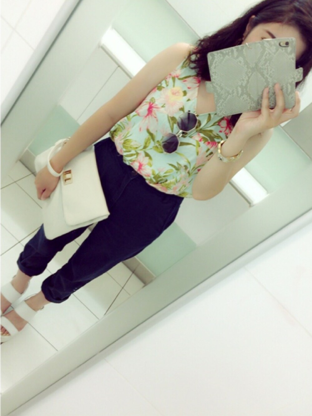 「FOREVER 21、H&M、Avail、shoplist、夏、ハイウエスト、shopping」｜「FOREVER 21のアイテム（タンクトップ、グリーン系）」を使った、Yuriさん（レディース・153cm）の夏コーディネートの1枚目の写真