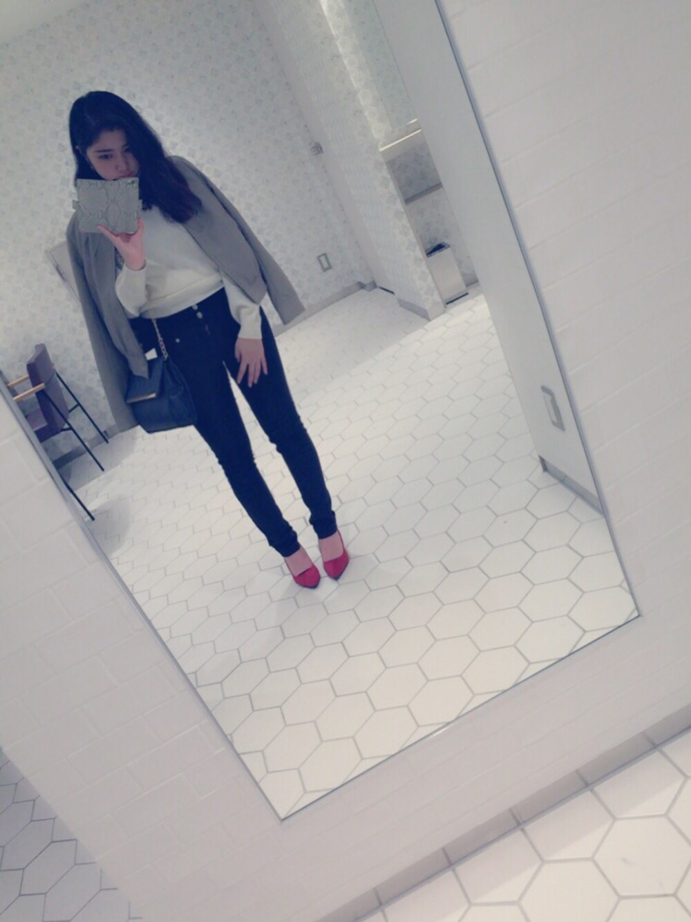 「RETRO GIRL、FOREVER 21、shoplist、shopping」｜「RETRO GIRLのアイテム（ジャケット/アウター、ベージュ系）」を使った、Yuriさん（レディース・163cm）の秋コーディネートの1枚目の写真