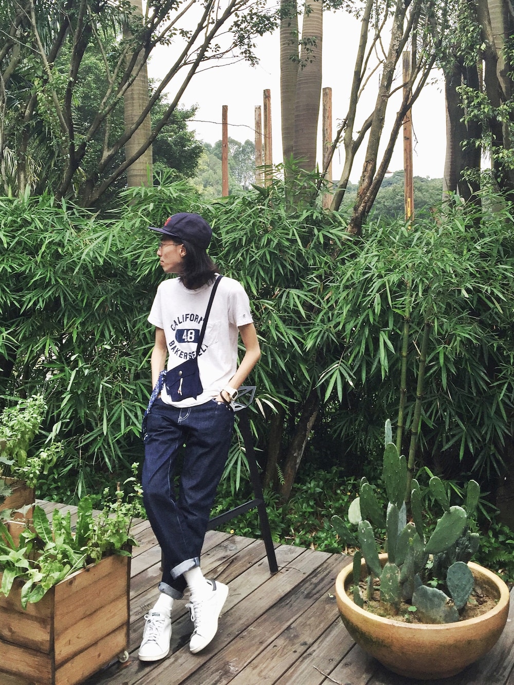 VISVIMのメッセンジャーバッグを使った人気ファッション