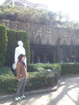 「アイテム（メッセンジャーバッグ、グリーン系）」を使った、misaさん（レディース・158cm）の秋コーディネート