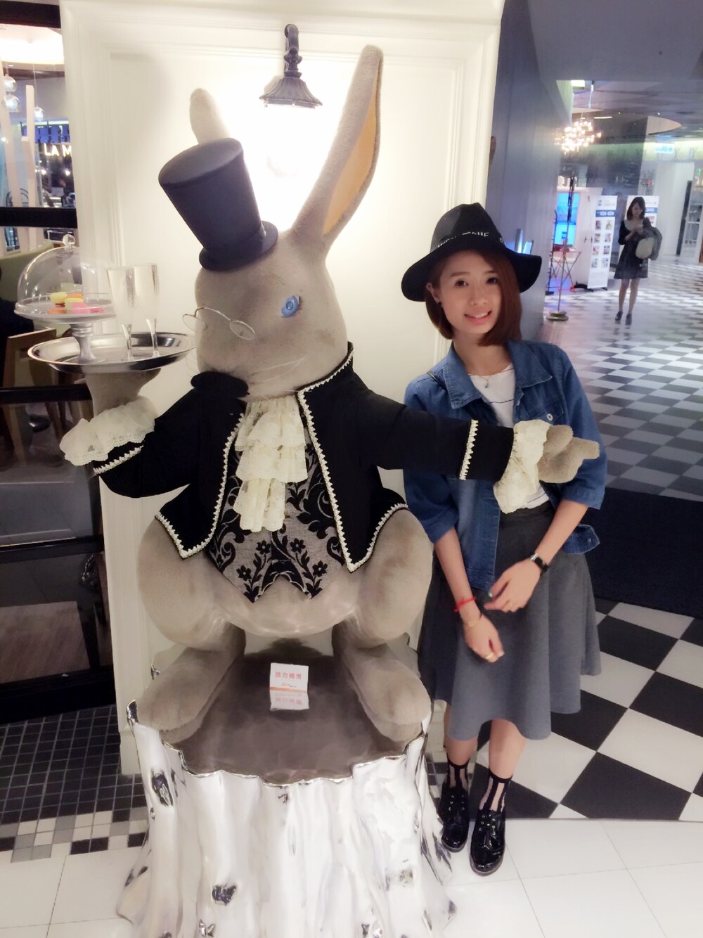 「NETのアイテム（ブルゾン、ブルー系）」を使った、루이さん（レディース・165cm）の夏コーディネートの1枚目の写真