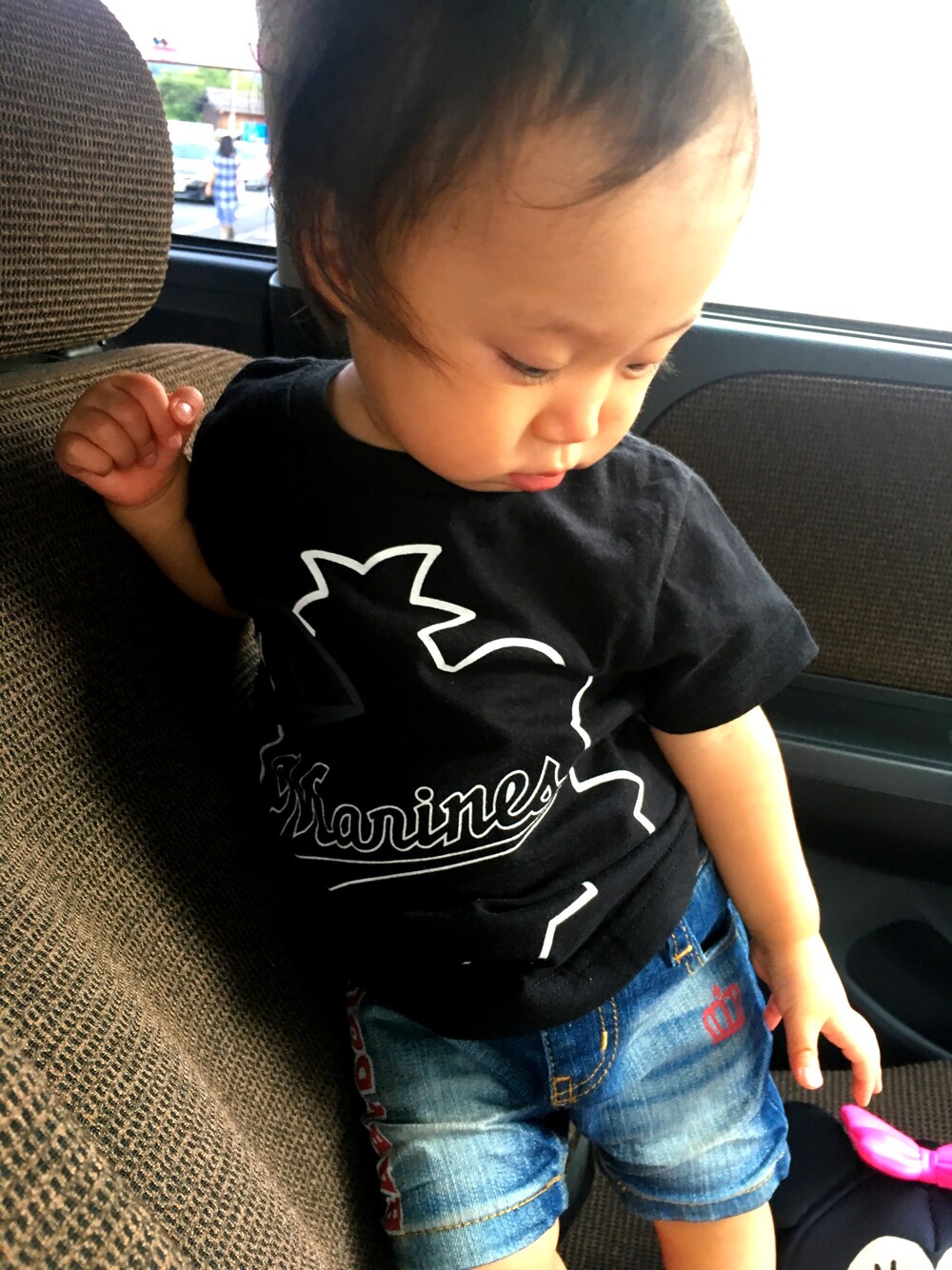 「Rodeo Crownsのアイテム（Tシャツ/カットソー、ブラック系）」を使った、futabaさん（キッズ・80cm）の秋コーディネートの1枚目の写真