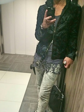 「白黒」｜「アイテム（ライダースジャケット）」を使った、keyさん（メンズ・171cm）の冬コーディネート