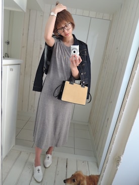 「Chrome Hearts」｜「アイテム（その他シューズ）」を使った、出岡美咲(izu)さん（レディース・168cm）の春コーディネート