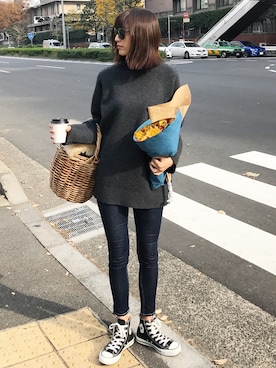 「rag & bone（ラグアンドボーン）のアイテム（トップス）」を使った、出岡美咲(izu)さん（レディース・168cm）の冬コーディネート